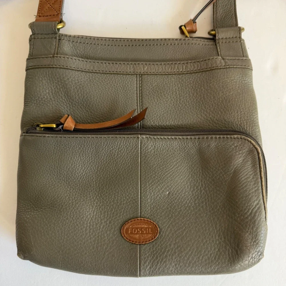 Fossil soft pebbled